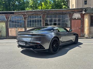 2023 Aston Martin DBS — фото 5