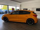 Ford Focus Lim. ST - Ford Focus: Orange