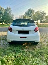 Peugeot 208 1.6 Active BlueHDi 100 STOP & START Active - Peugeot 208 von privat