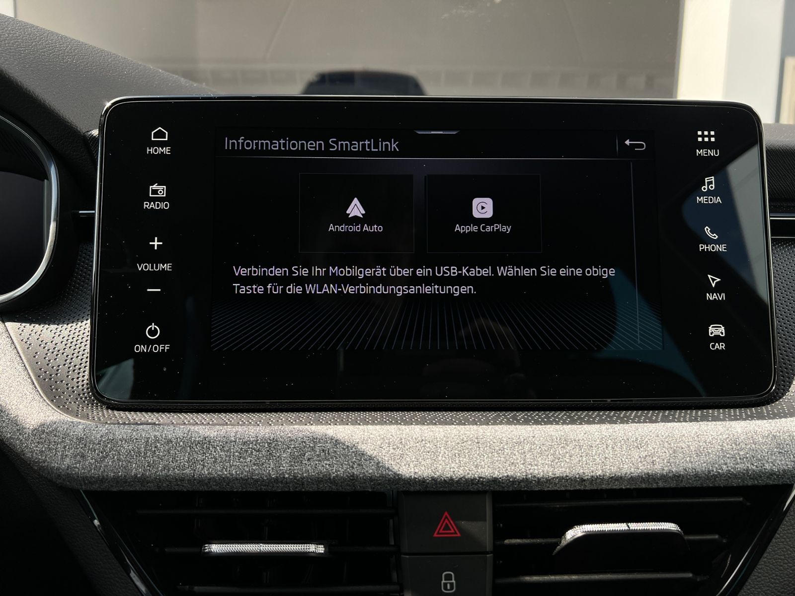 Fahrzeugabbildung SKODA Kamiq Selection Tour 1.0 TSI DSG *AHK, LED, Navi