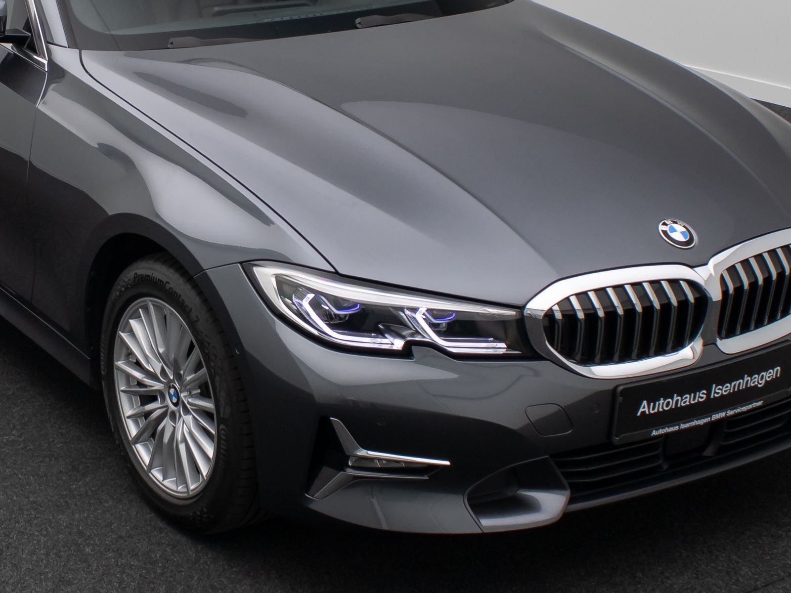 Fahrzeugabbildung BMW 320d xD Luxury Line HUD Panorama H/K Laser Voll