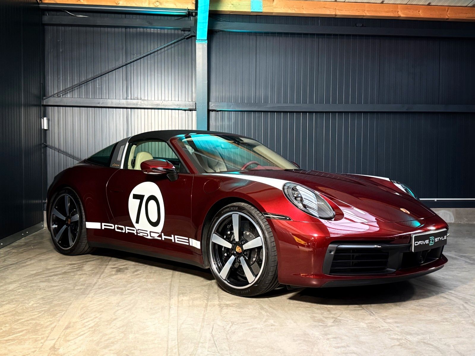 Fahrzeugabbildung Porsche 911 Targa 4 S Heritage Design Edition + N1. 173