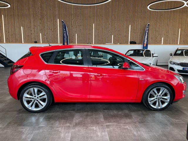MYAUTOCENTER – Gebraucht- und Jahreswagen mit Werkstattservice in Pfaffenhofen Opel Astra J Lim. 5-trg. Cosmo *Klima*PDC*Tempomat*