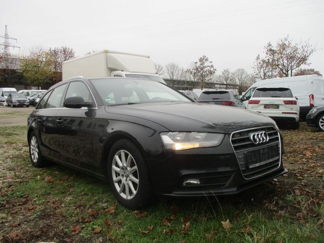 Audi A4 Avant Attraction -1Hand