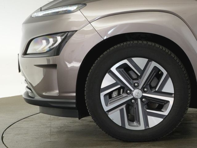 KONA Elektro TREND 39,2kWh+VOLL LED+NAVI+RÜCKFAH