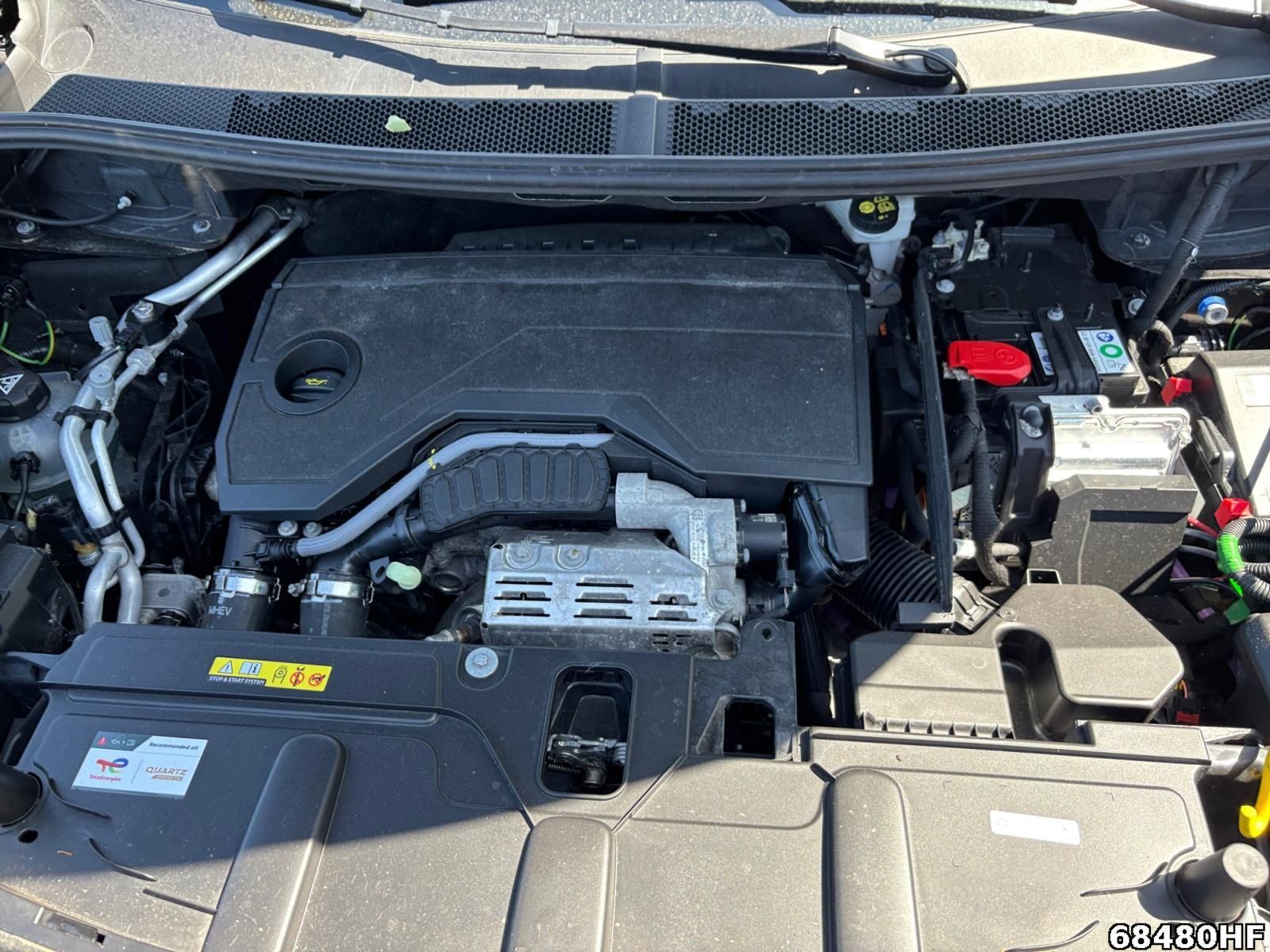 Fahrzeugabbildung Peugeot 5008 1.2 Hybrid 136 Allure Pack
