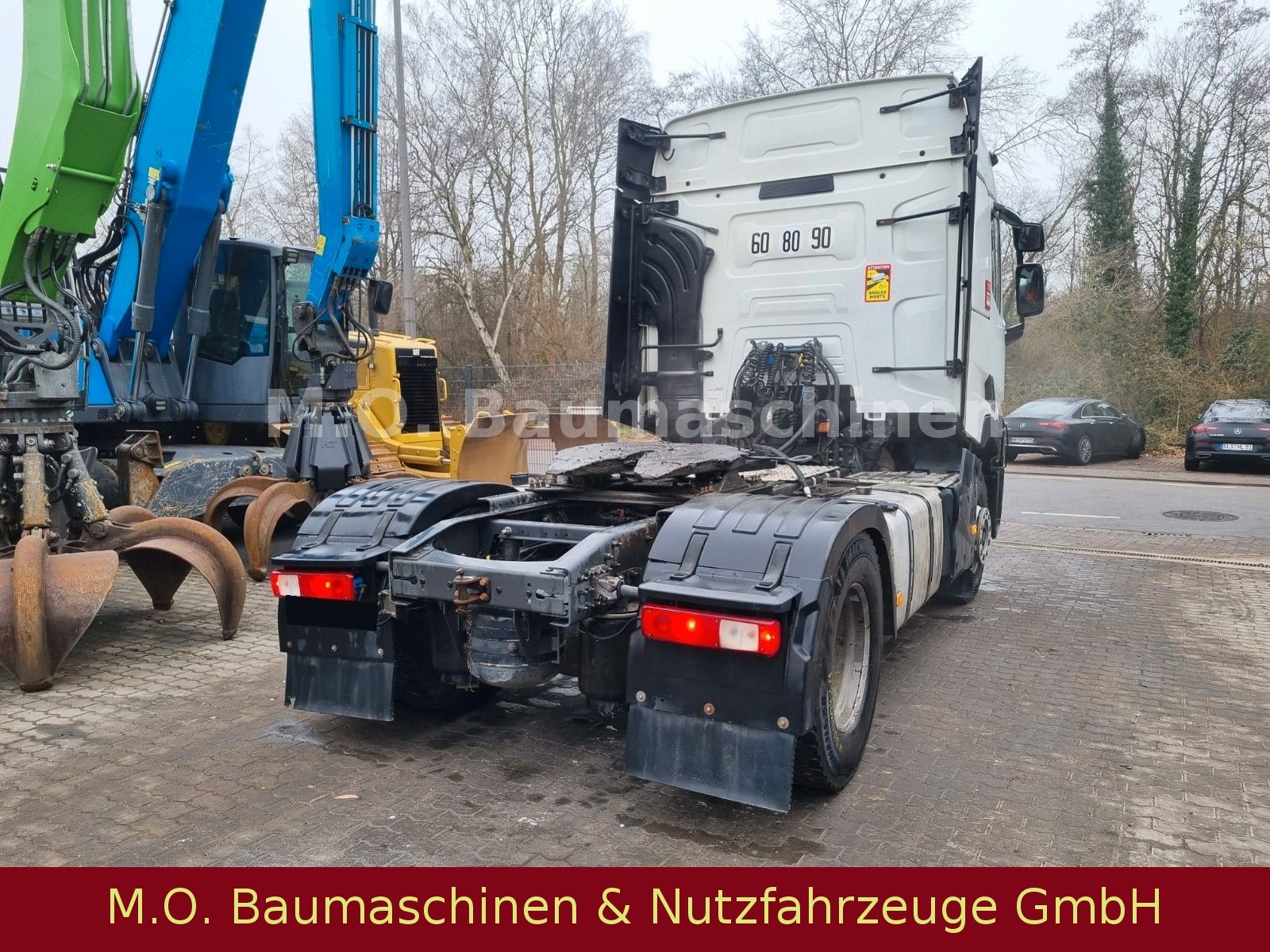 Fahrzeugabbildung Renault C 460 / 4x2  / AC / Euro 5 /Kipphydr./