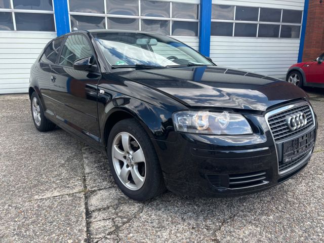 Audi A3 1.6 Attraction