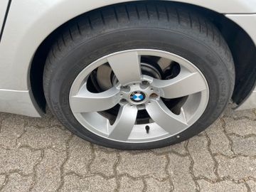 BMW 523 - 9
