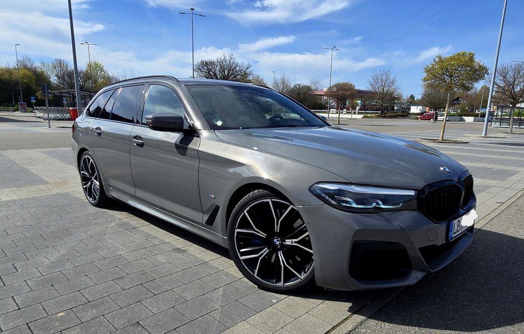 Image of BMW 530