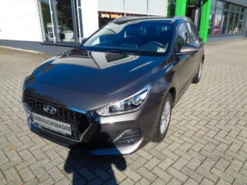 HYUNDAI i30 1.4 YES!