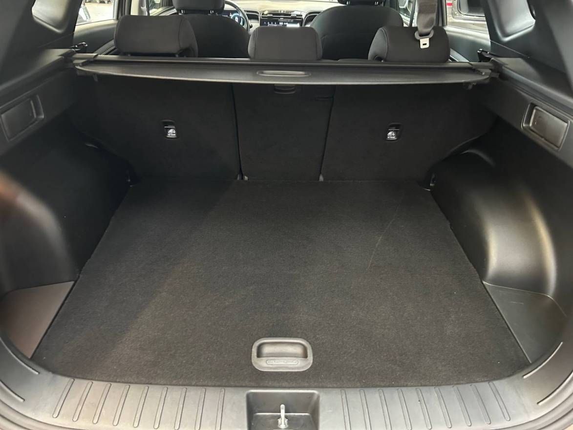 Fahrzeugabbildung Hyundai TUCSON LED-Grilldesin