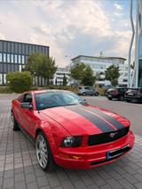 Ford Mustang V6 Automatik - US-Import | 21... - Ford Mustang aus 2007: Coupe