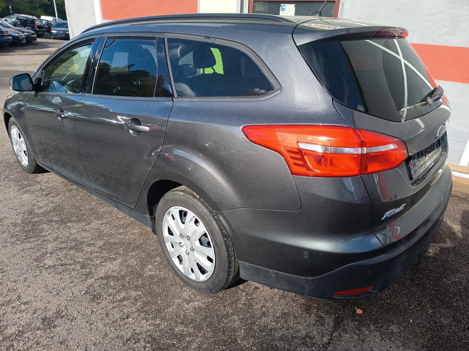 Ford Focus 2015 — photo 7