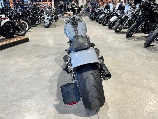 Fahrzeugabbildung Harley-Davidson FLFBS 114 Fat Boy Jekill