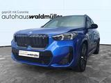 BMW iX1 xDrive30 M Sportpaket - blaue BMW iX1