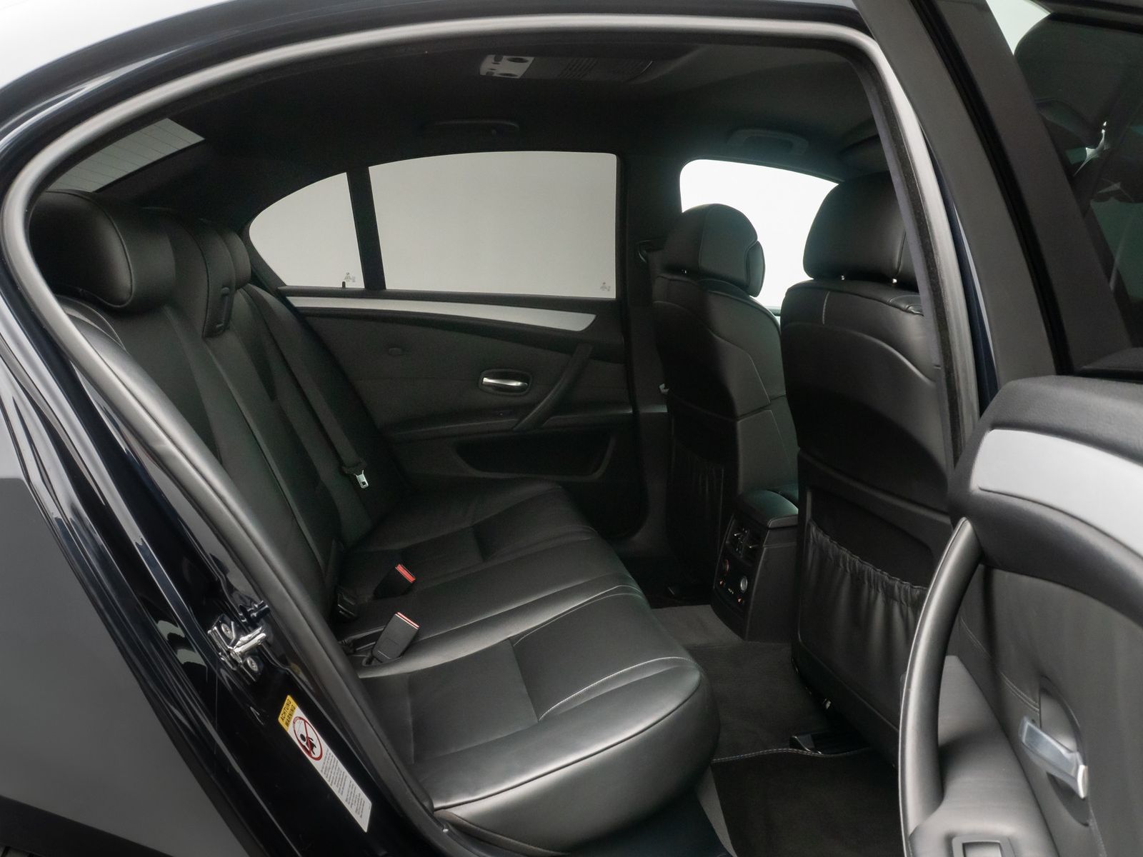 Fahrzeugabbildung BMW 530i M Sport Xenon NaviPro AHK HiFi Memory Leder
