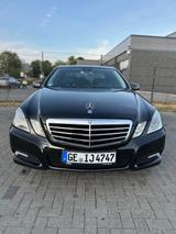 Mercedes-Benz E 250 CGI BlueEFFICIENCY AVANTGARDE AVANTGARDE - Mercedes-Benz E 250 in Bochum