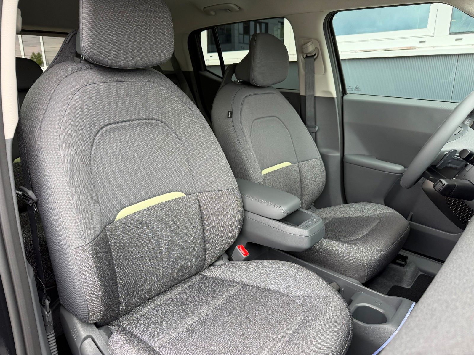 Fahrzeugabbildung Kia EV2 42.2 5S EARTH WIC TEC DWP DES