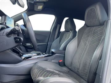 Peugeot 2008 GT PT 130 EAT8 Carplay+RFK+SHZ+LED+LM