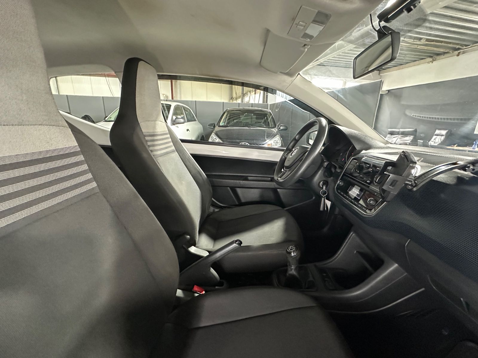 up! move up!*KLIMA*ELEKTR. FENSTER*PDC*HU Neu*Se