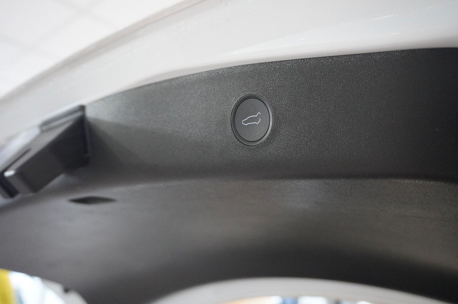 Fahrzeugabbildung Tesla Model 3 PERFORMANCE DUAL-MOTOR NAVI/LED/PILOT+