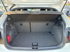 Fahrzeugabbildung Volkswagen Polo 1.0 TSI United KAMERA NAVI DAB+