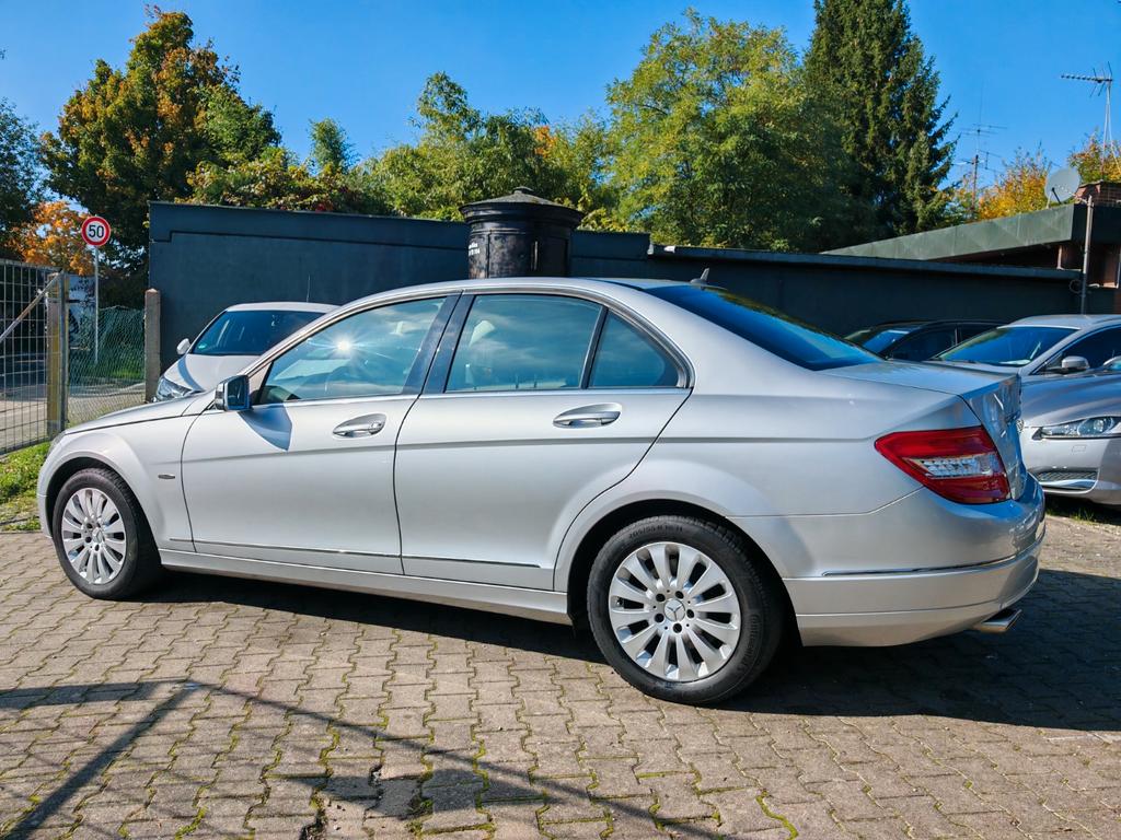 Mercedes-Benz C 230