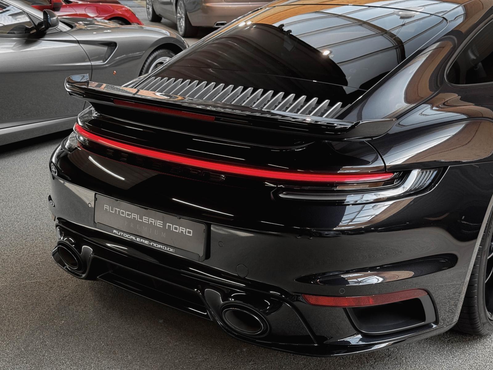 Porsche 911 Turbo S Approved+Aero Kit+ Lift+ Sport-AGA