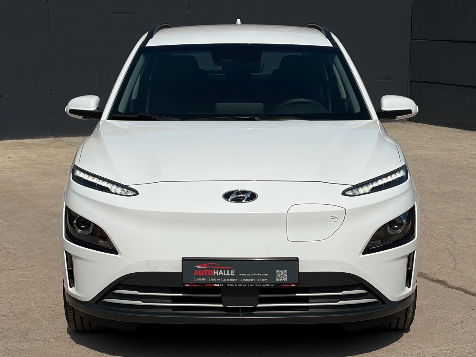 Fahrzeugabbildung Hyundai KONA E Select SHZ LHZ ACC Navi CarPlay PDC LKA