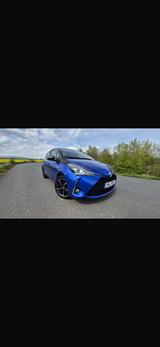 Toyota Yaris 1,5-l-VVT-i Hybrid CVT Style Seleciton...