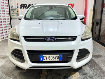 Ford Kuga - 2