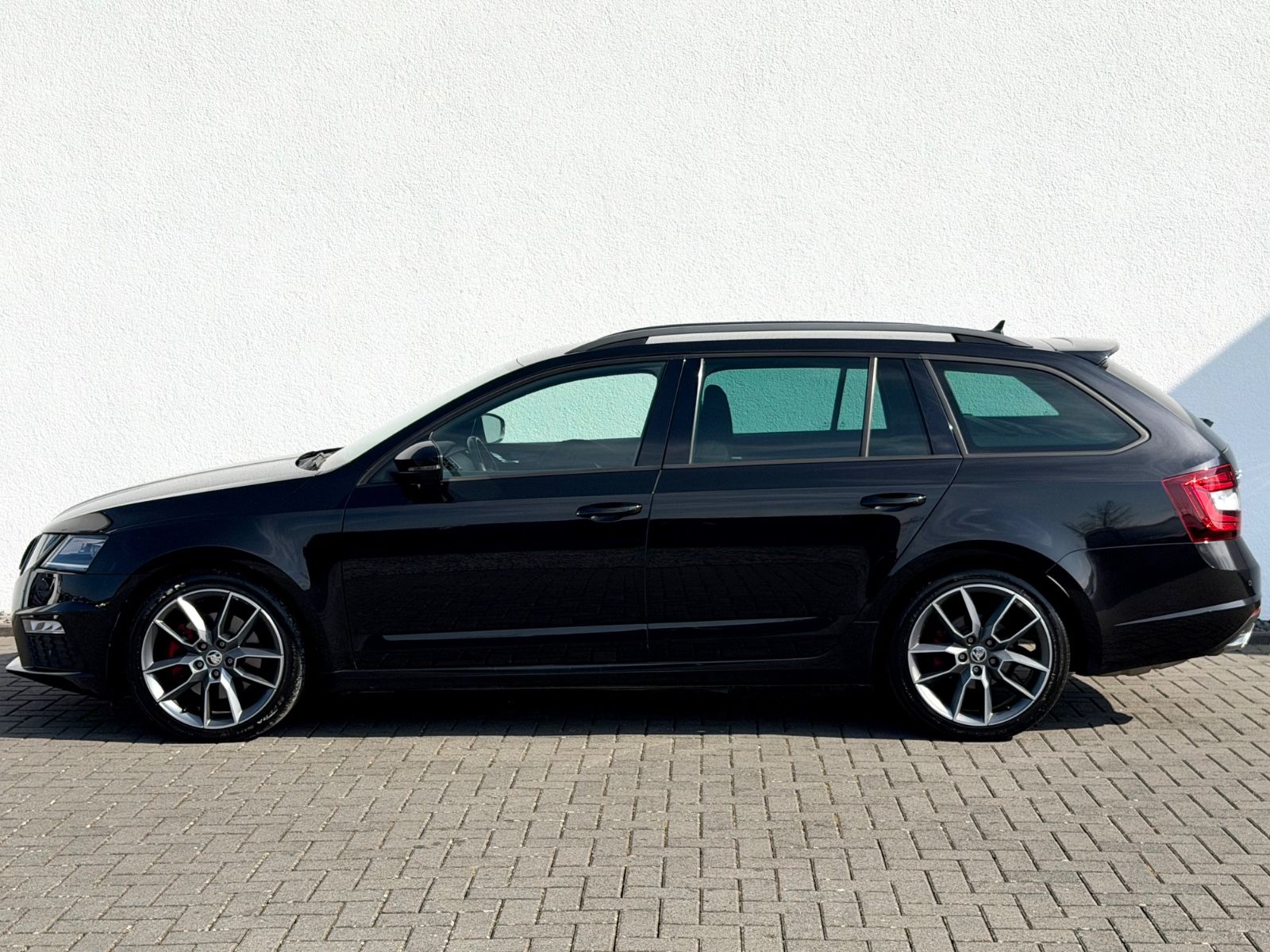 Skoda Octavia Combi RS 2.0 TDI DSG 4x4 LED ACC CAM foto 8