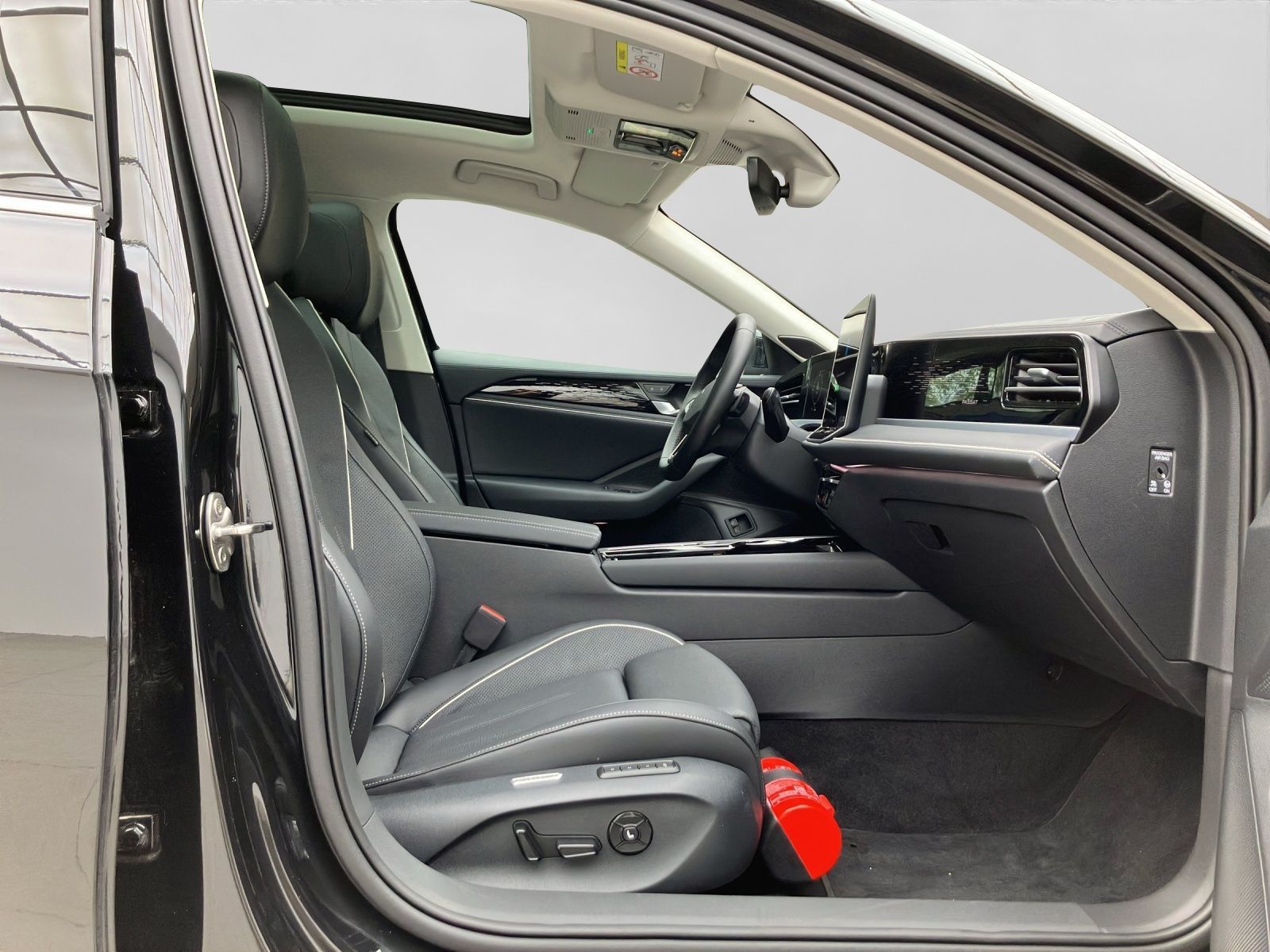 Volkswagen Passat Variant 1.5 eHYBRID DSG ELEGANCE LEDER AH foto 4
