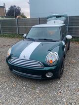 MINI Mini Cooper 1.6 im klassischen britisch Ra... - MINI Cooper in Bielefeld