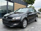 Volkswagen Polo V Trendline*KLIMA*STEUERKETTE & TÜV NEU* - mit Benzin-Antrieb: Kleinwagen, Steuer