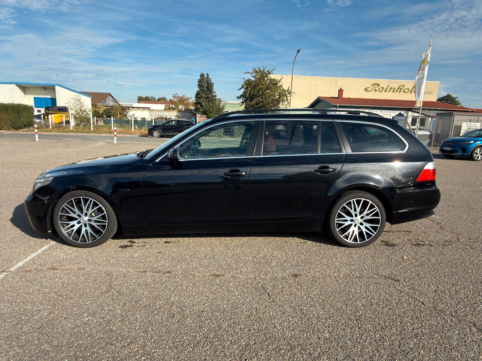 BMW 530 2006 — rear view