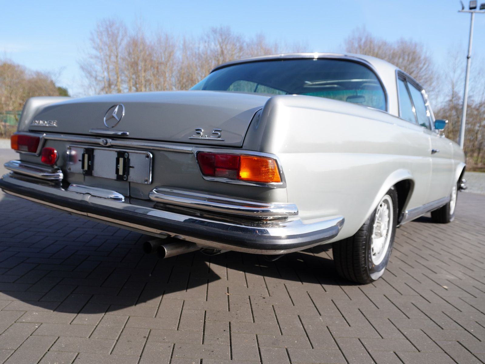 Fahrzeugabbildung Mercedes-Benz 280 SE 3,5 Coupe  W 111