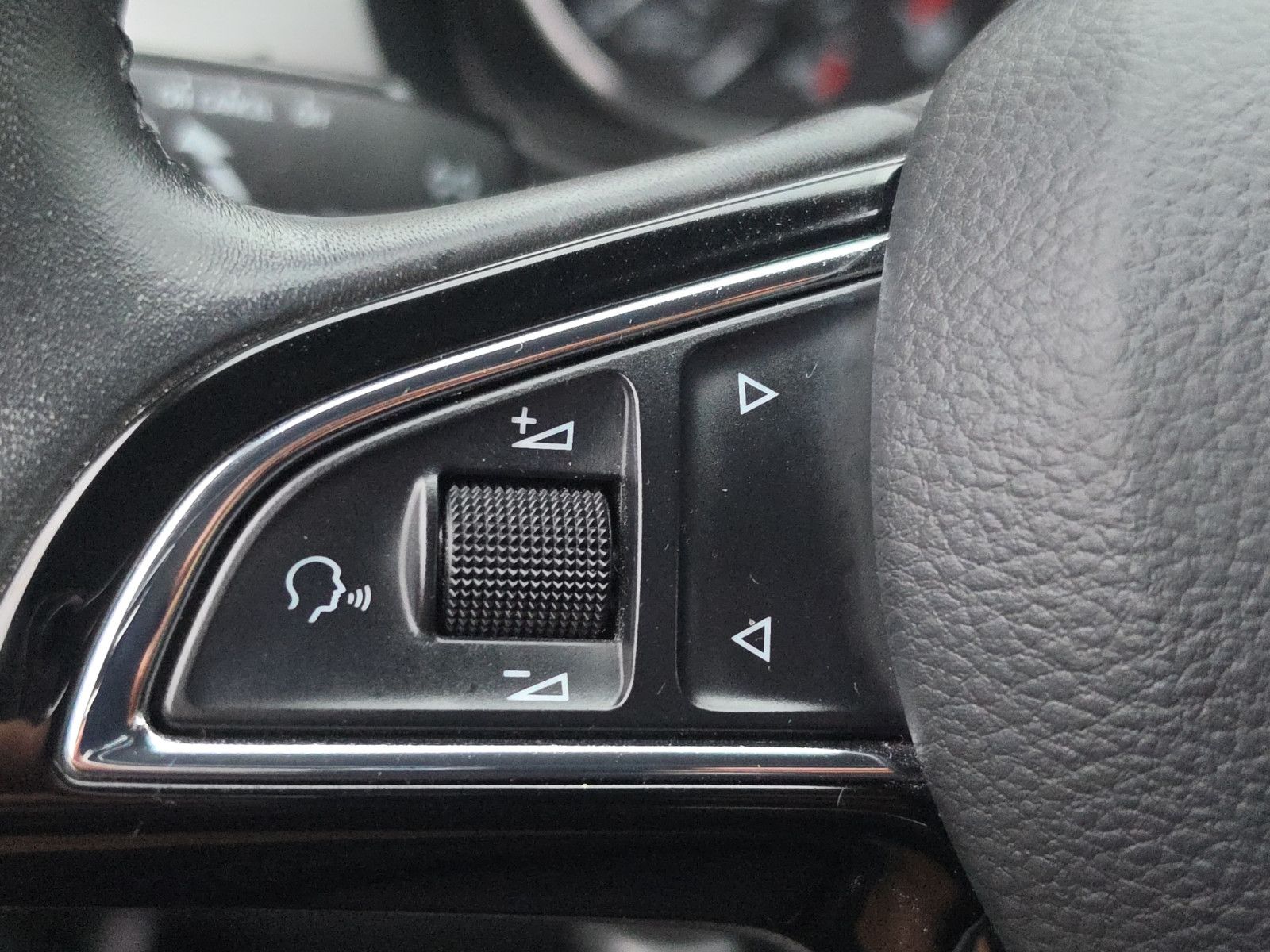 Fahrzeugabbildung SKODA Fabia Style Aus 1.Hand SHZ KLIMA