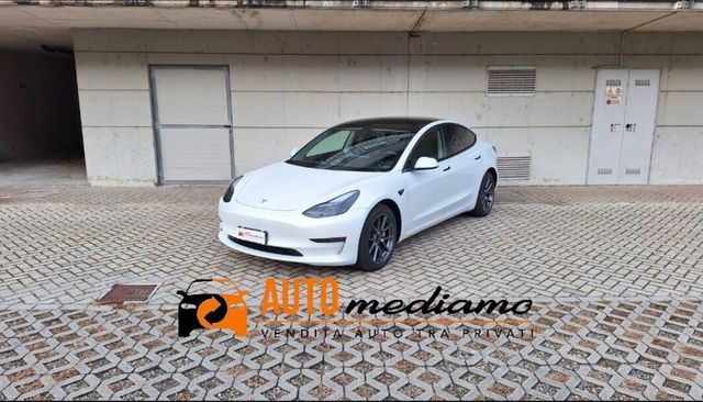 Tesla Model 3 Dual Motor 4x4 sensori pompa calor