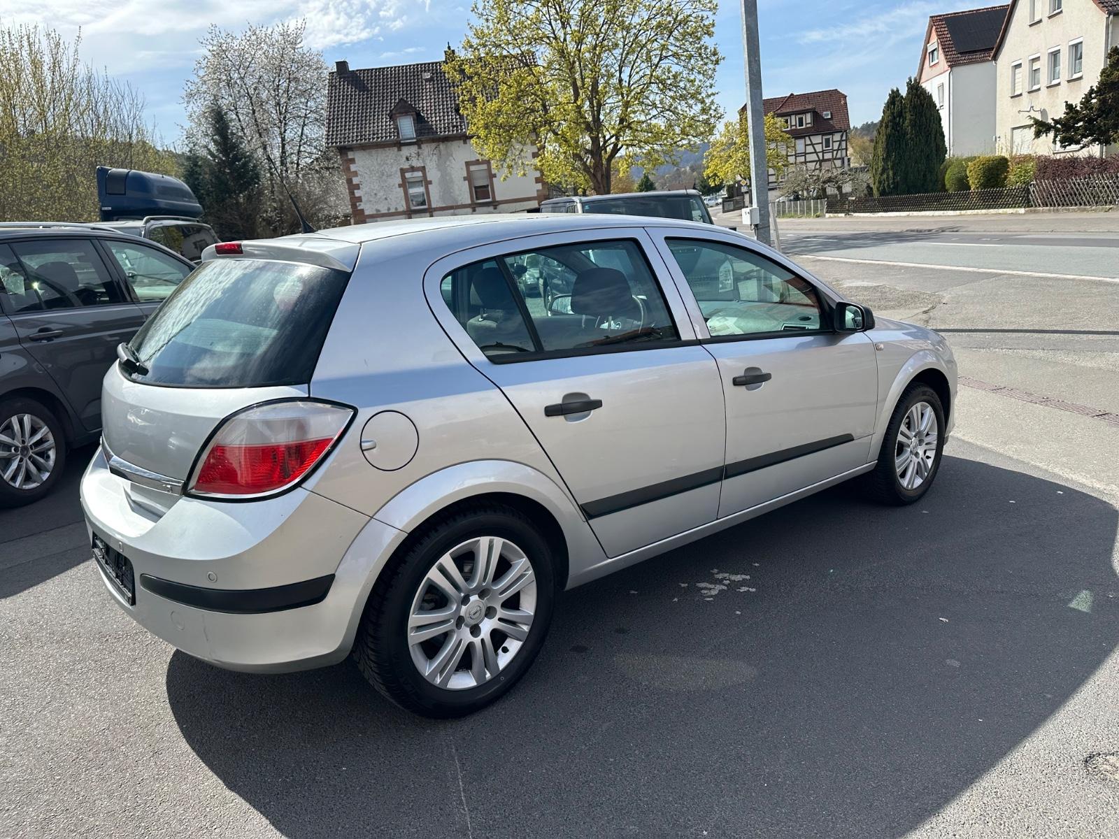 Opel Astra H Lim. 1.8*125 Ps*Klima* Anhängerkupplung