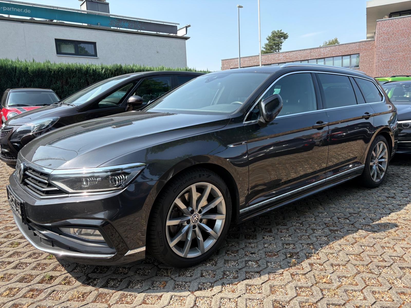 Volkswagen Passat Variant Elegance 4Motion/Voll-Ausstattung