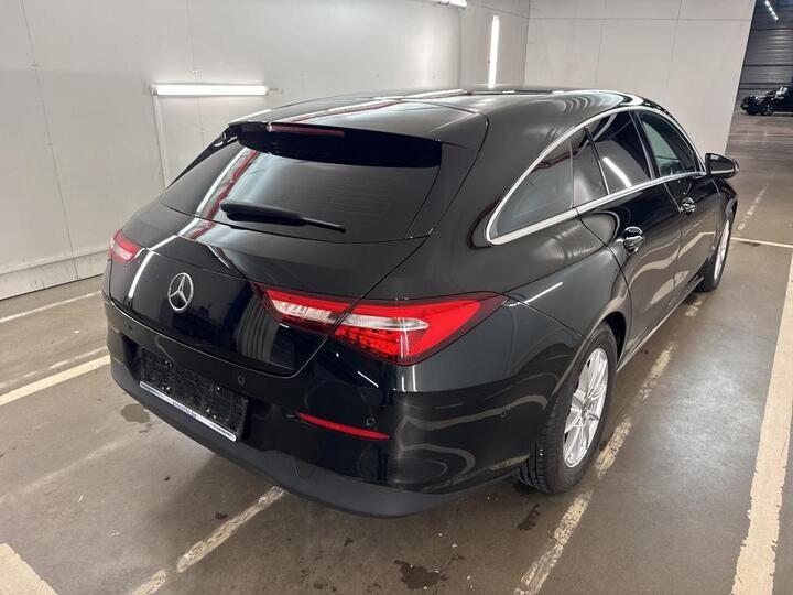 Mercedes-Benz CLA 180 Shooting Brake