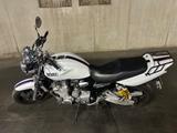 Yamaha XJR 1300 - YAMAHA MOTORRAD XJR 1300
