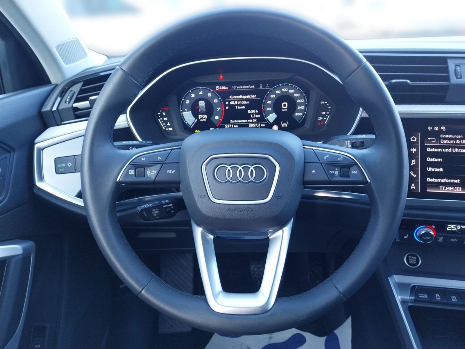 Audi Q3 - Bild 10