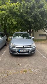 Opel Astra mit Tüv - Opel Astra aus 2005 mit Diesel-Antrieb