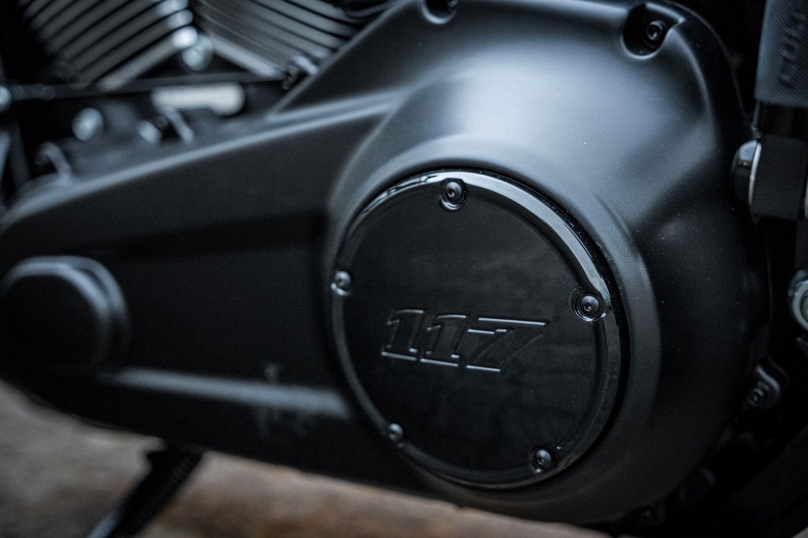 Fahrzeugabbildung Harley-Davidson Breakout DARKSIDE FXBR 117 MY24 -JEKILL&HYDE-