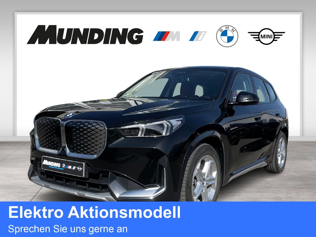 BMW iX1