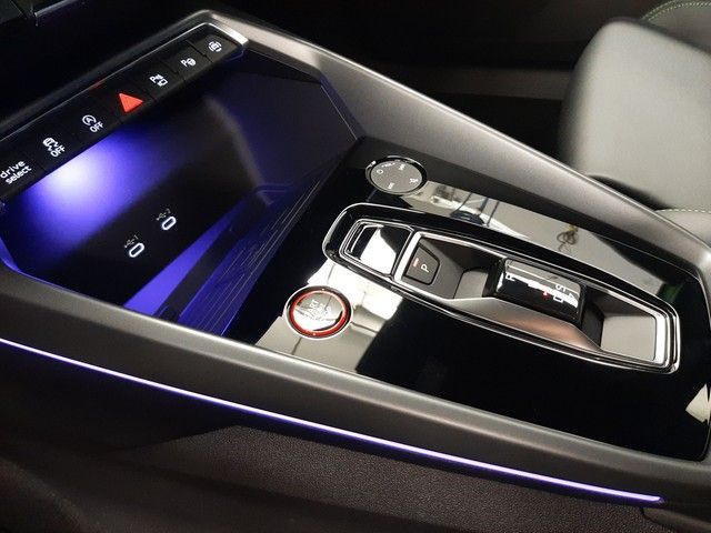 Fahrzeugabbildung Audi RS 3 Sportback Matrix SONOS Pano HUD 280kmh