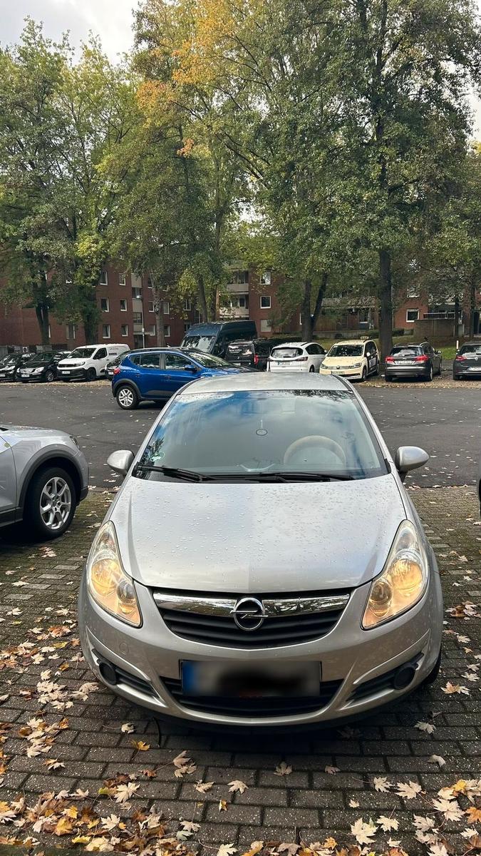 Opel Corsa 2009 — rear view